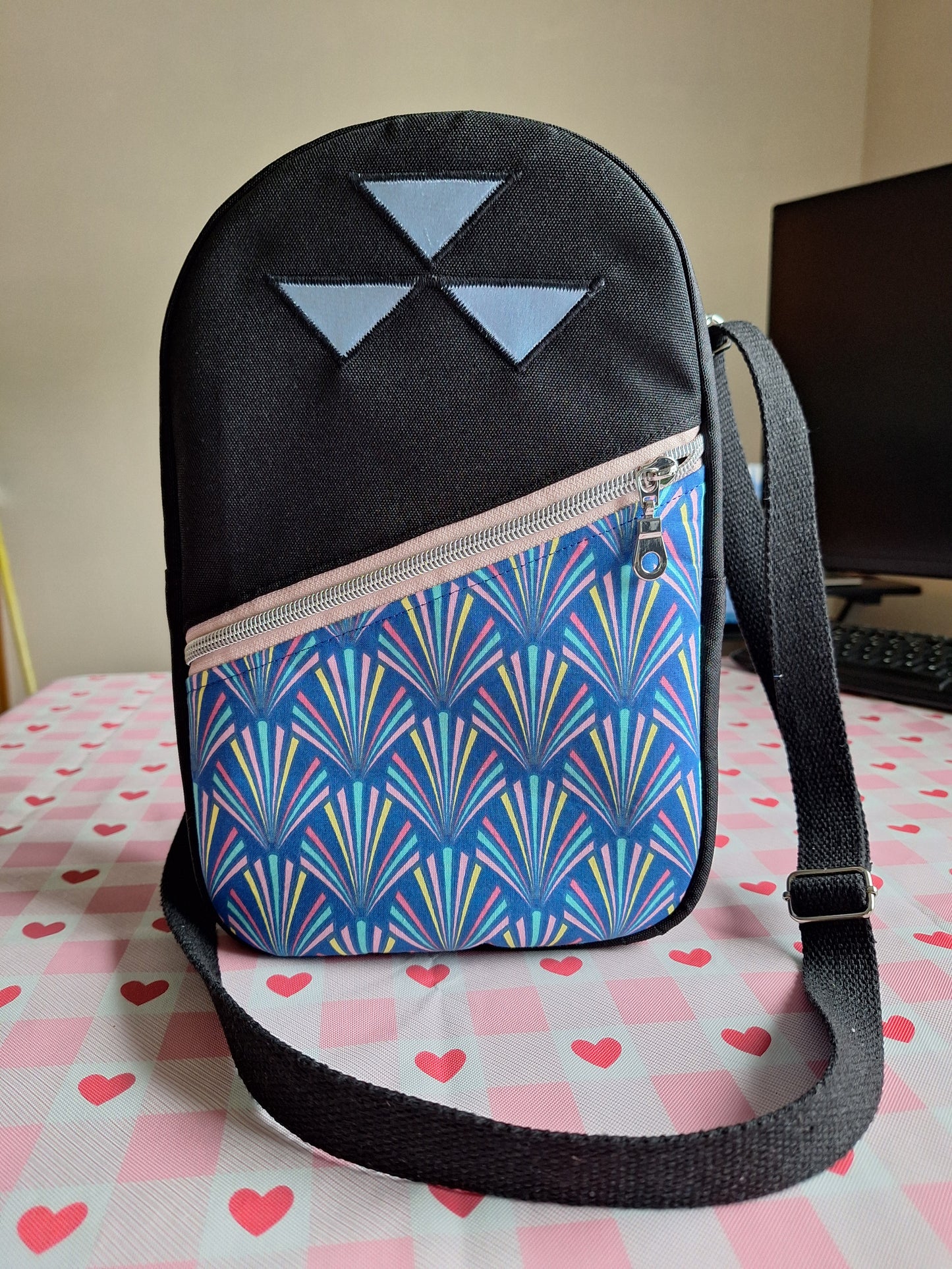 Charlie Sling Bag